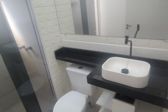 Banheiro de apartamento à venda com 2 quartos, 49m² em Campo Grande, Rio de Janeiro