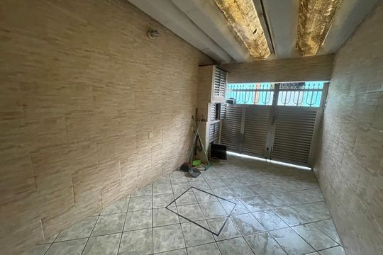 Garagem de casa para alugar com 2 quartos, 75m² em Parque Sao Vicente, São Vicente