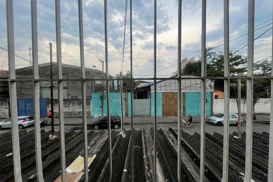 Vista do Quarto 1 de casa para alugar com 2 quartos, 75m² em Parque Sao Vicente, São Vicente
