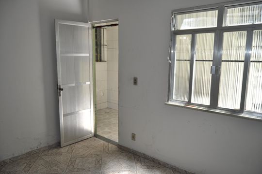 Casa para alugar com 2 quartos, 82m² em Cavalcanti, Rio de Janeiro