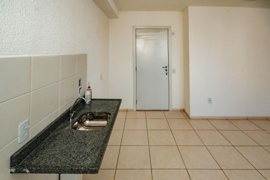 Cozinha de apartamento para alugar com 2 quartos, 55m² em Mantiqueira, Belo Horizonte