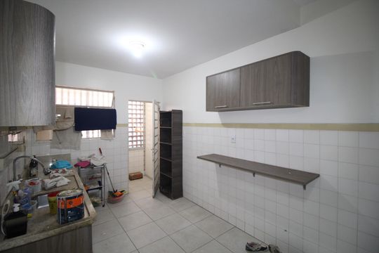 Cozinha de apartamento para alugar com 2 quartos, 83m² em Santa Cecília, Porto Alegre