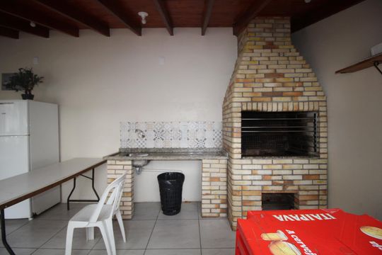 Área comum - Churrasqueira de apartamento para alugar com 2 quartos, 83m² em Santa Cecília, Porto Alegre