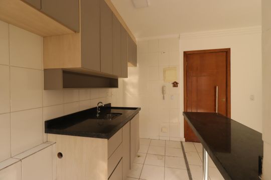 Cozinha de apartamento para alugar com 2 quartos, 50m² em Parque Erasmo Assunção, Santo André