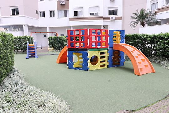 Área comum - Playground de apartamento para alugar com 3 quartos, 67m² em Vila Ipiranga, Porto Alegre