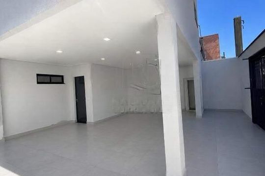 Casa à venda com 2 quartos, 100m² em Vila Camilópolis, Santo André