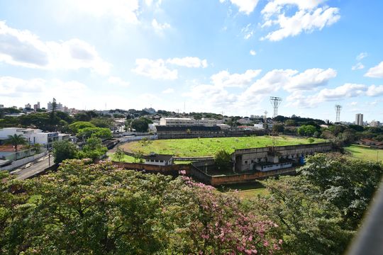 Vista de apartamento à venda com 2 quartos, 98m² em Botafogo, Campinas