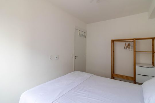 Cozinha de apartamento para alugar com 1 quarto, 27m² em Vila das Bandeiras, Guarulhos