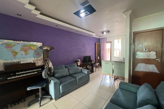 Casa para alugar com 2 quartos, 117m² em Santa Terezinha, Belo Horizonte