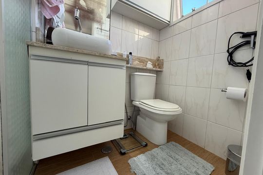 Banheiro de apartamento à venda com 2 quartos, 58m² em Vila Maria, São Paulo