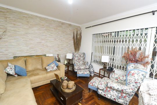 Casa para alugar com 3 quartos, 560m² em Parque Industriario, Santo André