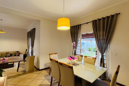 Casa à venda com 5 quartos, 249m² em Parque Alto Taquaral, Campinas