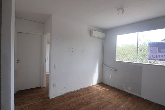 Sala de apartamento para alugar com 2 quartos, 41m² em Olaria, Canoas
