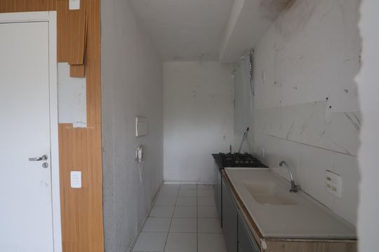 Cozinha/Área de serviço de apartamento para alugar com 2 quartos, 41m² em Olaria, Canoas