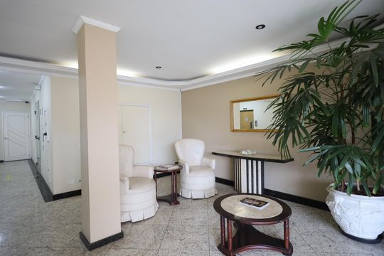 Área comum - Hall de entrada de apartamento para alugar com 3 quartos, 80m² em Vila Yara, Osasco