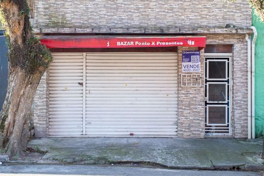 Fachada de casa à venda com 4 quartos, 170m² em Campanário, Diadema