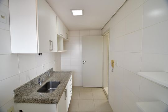 Cozinha de apartamento à venda com 2 quartos, 70m² em Jardim Bela Vista, Campinas