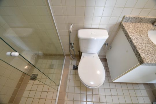 Banheiro Social de apartamento à venda com 2 quartos, 70m² em Jardim Bela Vista, Campinas
