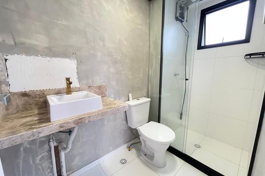 Banheiro de apartamento para alugar com 2 quartos, 37m² em Butantã, São Paulo