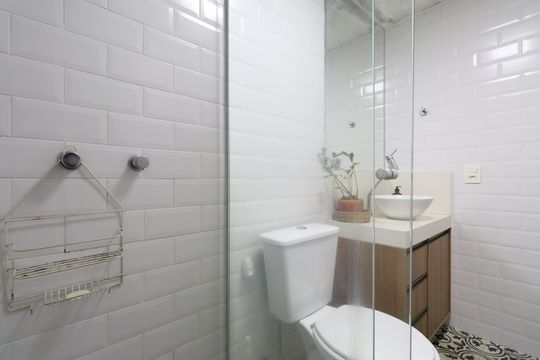 Banheiro  de apartamento para alugar com 1 quarto, 49m² em Alto da Lapa, São Paulo