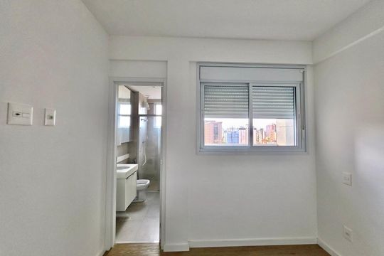 Suíte  de apartamento à venda com 2 quartos, 66m² em Vila Paris, Belo Horizonte