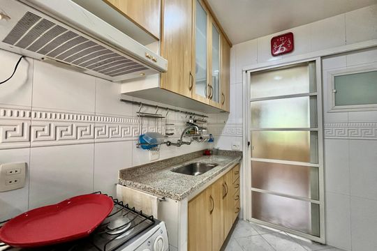 Cozinha de apartamento à venda com 2 quartos, 70m² em Copacabana, Rio de Janeiro