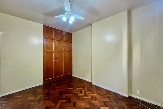 Suite  de apartamento à venda com 2 quartos, 70m² em Copacabana, Rio de Janeiro