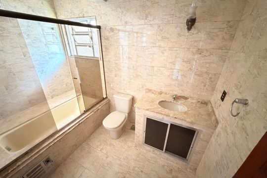 Casa para alugar com 4 quartos, 500m² em Alto da Serra, Petrópolis