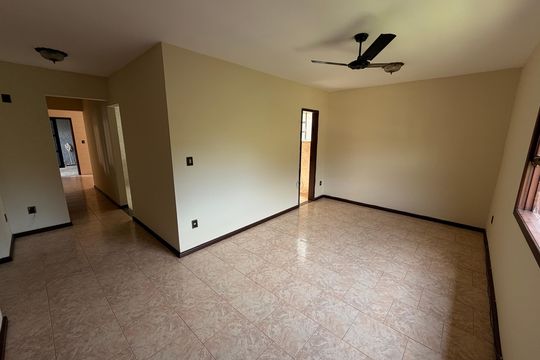Casa para alugar com 4 quartos, 500m² em Alto da Serra, Petrópolis