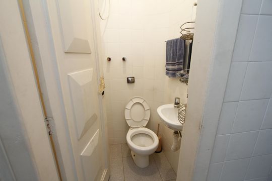 Banheiro de serviço de apartamento à venda com 4 quartos, 184m² em Gutierrez, Belo Horizonte