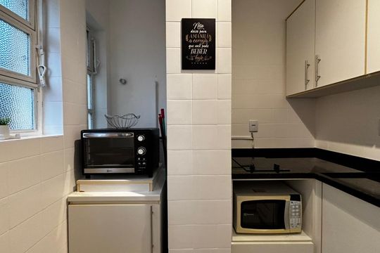 Cozinha de apartamento para alugar com 1 quarto, 33m² em Boa Vista, Porto Alegre