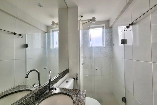 Banheiro Social de apartamento à venda com 3 quartos, 74m² em Graça, Belo Horizonte
