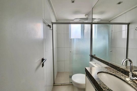 Banheiro da Suíte de apartamento à venda com 3 quartos, 74m² em Graça, Belo Horizonte