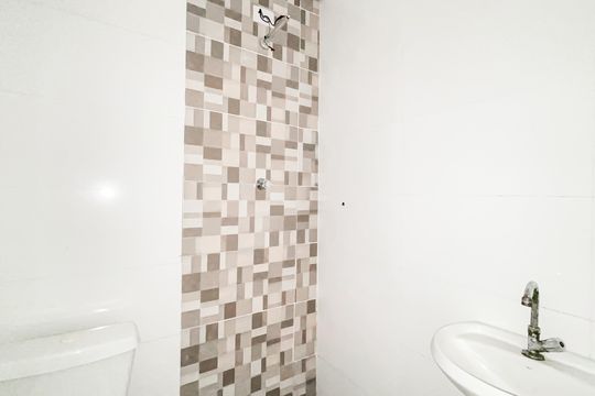 Banheiro de apartamento para alugar com 2 quartos, 37m² em Penha de França, São Paulo