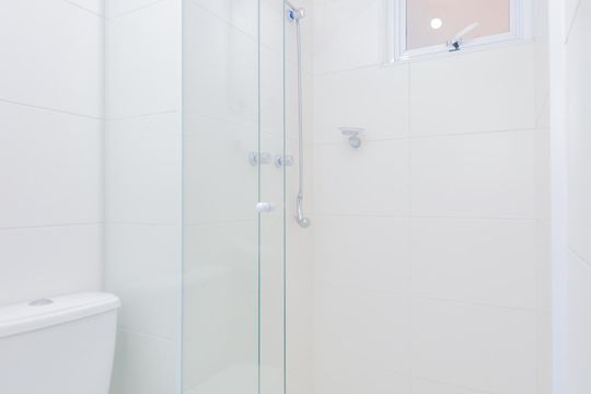 Banheiro da Suíte de apartamento à venda com 3 quartos, 70m² em Jardim Terezopolis, Guarulhos