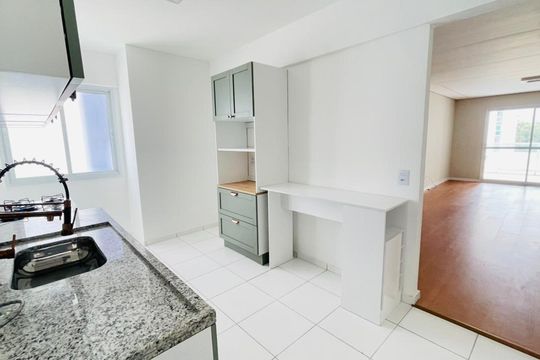 Cozinha de apartamento para alugar com 4 quartos, 132m² em Jardim Branca Flor, Embu das Artes