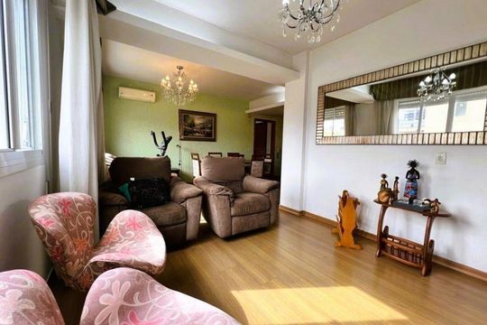 Apartamento à venda com 3 quartos, 105m² em Bom Fim, Porto Alegre