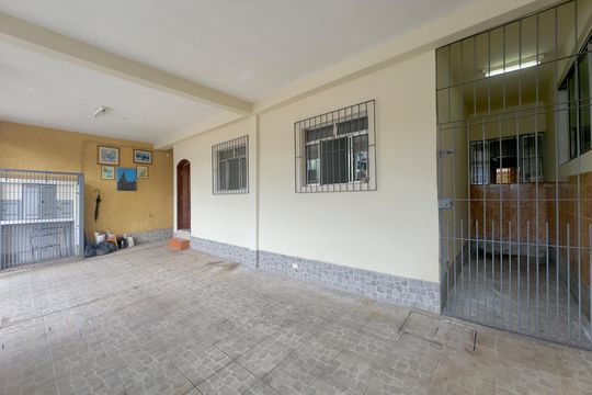 Garagem de casa para alugar com 2 quartos, 148m² em Jardim Katia, Guarulhos