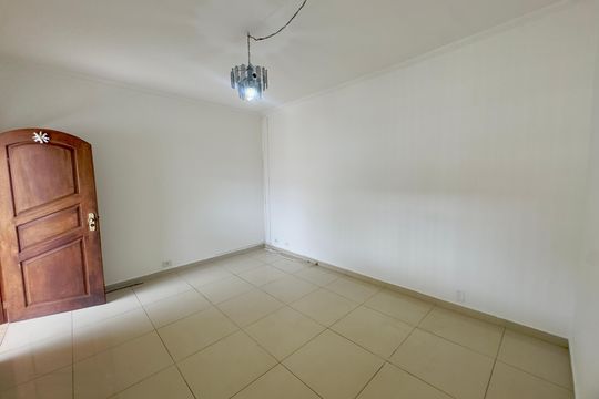 Sala de casa para alugar com 2 quartos, 148m² em Jardim Katia, Guarulhos
