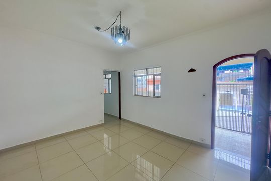 Casa para alugar com 2 quartos, 148m² em Jardim Katia, Guarulhos
