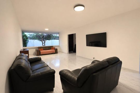 Casa à venda com 4 quartos, 296m² em Vila Albertina, São Paulo