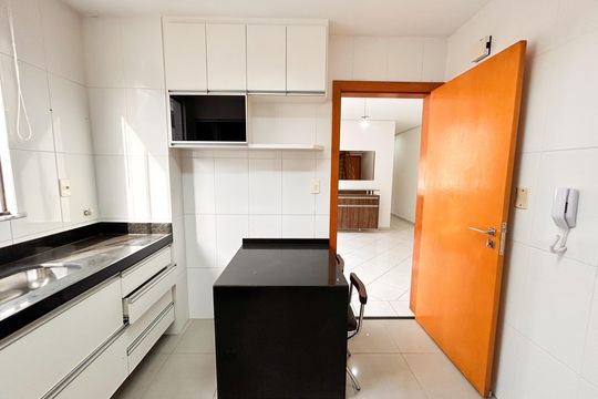 Apartamento à venda com 3 quartos, 148m² em Castelo, Belo Horizonte