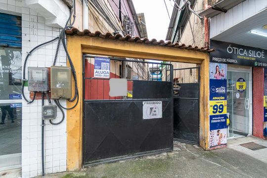 Fachada de casa para alugar com 2 quartos, 200m² em Rocha Miranda, Rio de Janeiro