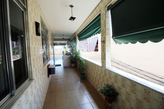 Varanda de casa para alugar com 2 quartos, 200m² em Rocha Miranda, Rio de Janeiro