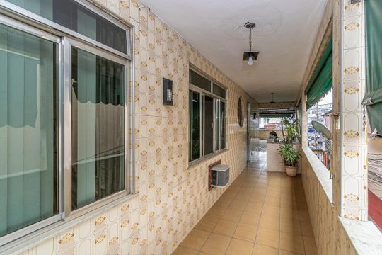 Área externa de casa para alugar com 2 quartos, 200m² em Rocha Miranda, Rio de Janeiro