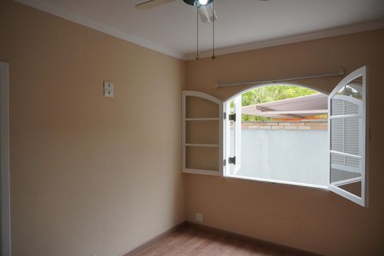 Suite 2 de casa de condomínio para alugar com 2 quartos, 330m² em Morada dos Pássaros, Barueri