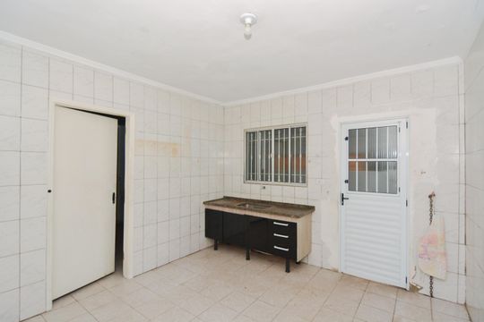 Cozinha de casa à venda com 2 quartos, 75m² em Jardim Silvia, Guarulhos
