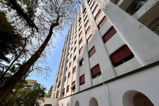 Fachada interna de apartamento para alugar com 3 quartos, 127m² em Vila Sofia, São Paulo