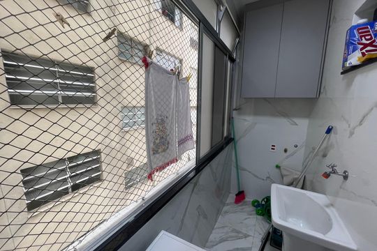 Área de Serviço de apartamento para alugar com 3 quartos, 100m² em Centro, São Vicente