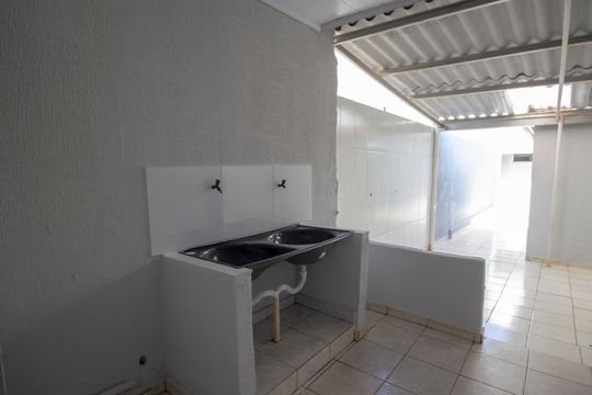 Área de serviço de casa à venda com 6 quartos, 300m² em Qse 10, Brasília